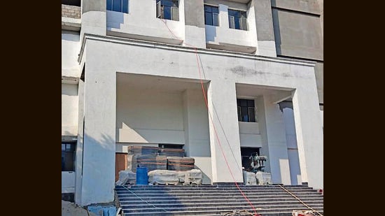 Construction work in progress of the newly built wards in Civil Hospital. (Gurpreet Singh/Hindustan Times)