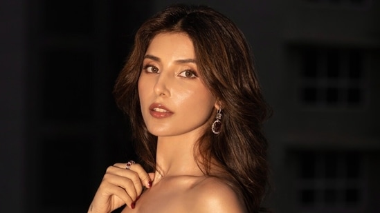 Mirzapur’s Harshita Gaur spoke on Jitendra Kumar replacing Vikrant Massey