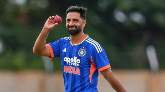 Auqib Nabi making a debut for India.