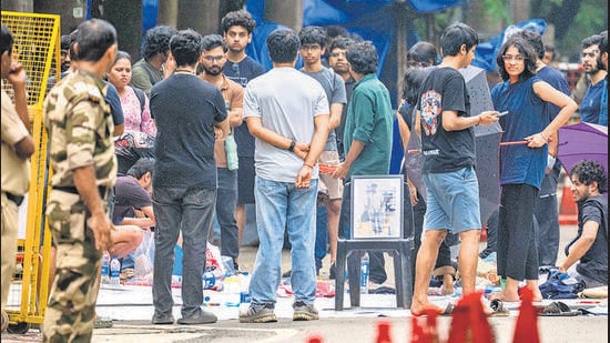 iMumbai, India - September 19, 2026: IIP powai students protest at IIT Powai after 22-year-old Sahil Wakode, a second-year B.Tech student in the Department of Energy Science and Engineering death by suicide on the evening of September 18, 2026, in Powai in mumbai, India, on Saturday, September 19, 2026. (Photo by Satish Bate/ Hindustan Times) (Hindustan Times)