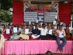 The protest, under the banner of the Akhil Maharashtra Education Service Gazetted Officers Association, drew participation from education director-level officers, deputy directors, group education officers, education inspectors and additional directors. (Raju Shinde/HT Photo)