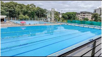 12 children hospitalised after suspected chlorine leak at Yerawada swimming pool