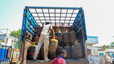 Currently, petrol is priced at ₹102 and diesel at ₹95.2, per litre in Delhi. (Sunil Ghosh/HT File Photo) Currently, petrol is priced at ₹102 and diesel at ₹95.2, per litre in Delhi. (Sunil Ghosh/HT File Photo)