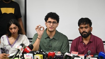 Cockroach Janta Party (CJP) founder Abhijeet Dipke with Party leader Saurav Das. (Hindustan Times) Cockroach Janta Party (CJP) founder Abhijeet Dipke with Party leader Saurav Das. (Hindustan Times)
