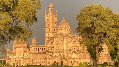 Laxmi Vilas Palace is home to the Gaekwad royal family of Baroda. Laxmi Vilas Palace is home to the Gaekwad royal family of Baroda.