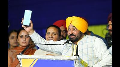 The chief minister said, “The responsibility of governments is to collect taxes from the people and spend that money back on the people.” (HT) The chief minister said, “The responsibility of governments is to collect taxes from the people and spend that money back on the people.” (HT)