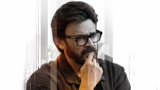 డేట్ మార్చేదే లేదు..వెంకీ-త్రివిక్రమ్ ఆదర్శ కుటుంబం రిలీజ్పై నాగవంశీ క్లారిటీ..ఆ రోజు నుంచే బుకింగ్స్! (x/haarikahassine)