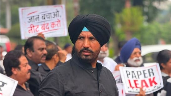 According to party sources, feedback gathered during this exercise indicated that Amarinder Singh Raja Warring had lost the confidence of a majority of senior state leaders. (X/@RajaBrar_INC)
