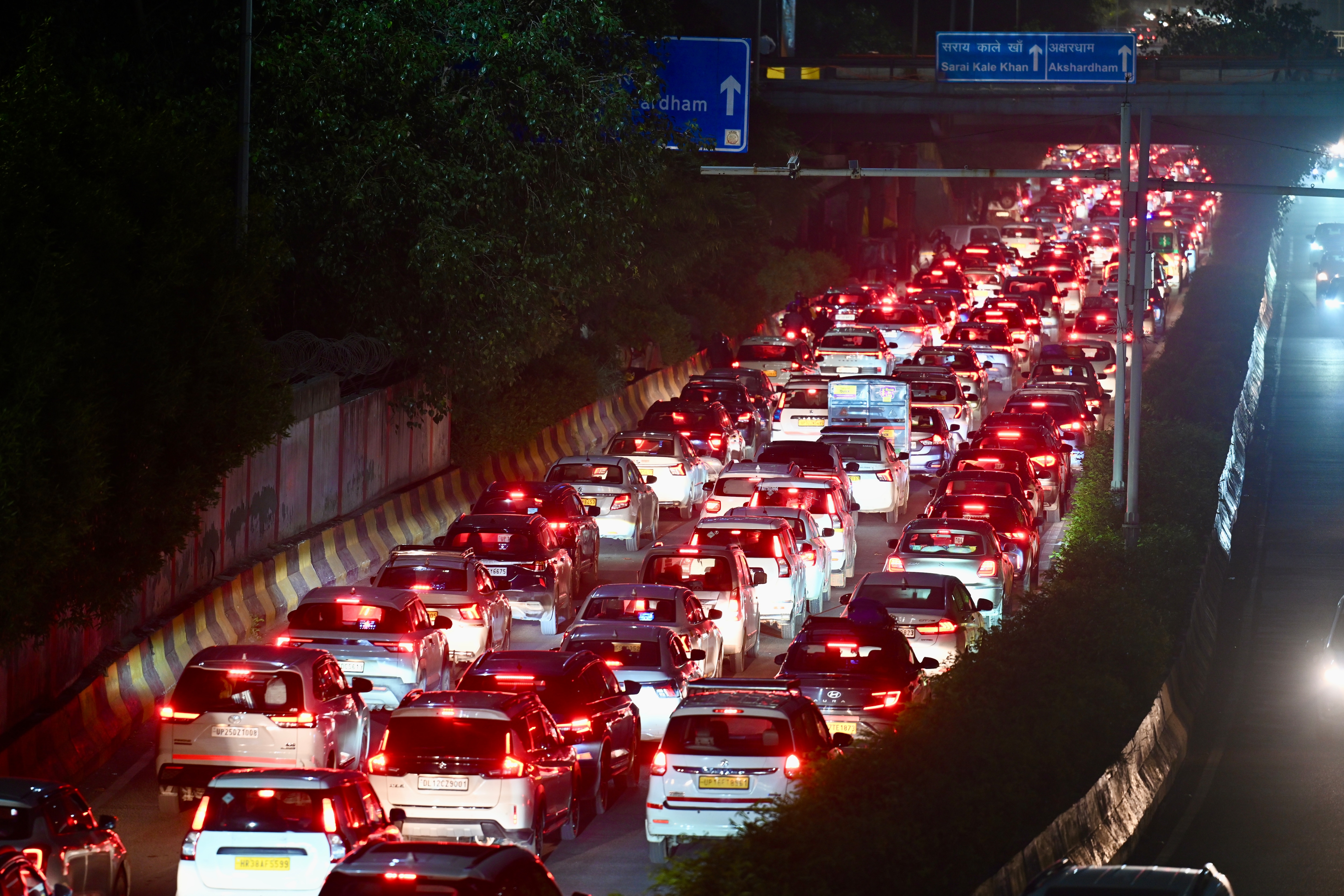 A view of traffic on the Barapullah flyover, seen from the Lodhi Road side in New Delhi, India, on Thursday, October 1, 2026.  (Photo by Raj K Raj/ Hindustan Times) (Hindustan Times)