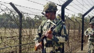 According to officials, BSF troops deployed along the India-Pakistan border noticed suspicious movement in the area around noon. (HT)