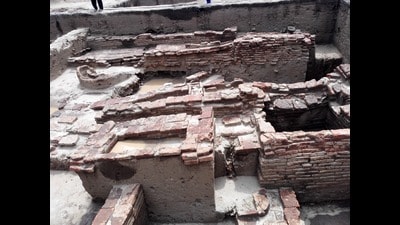 Archaeological remains at Keeladi (Wikimedia Commons) Archaeological remains at Keeladi (Wikimedia Commons)