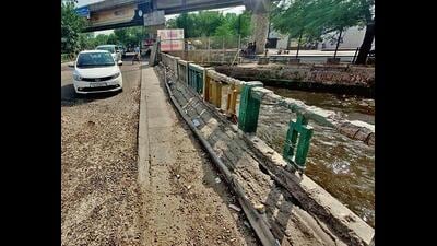 Municipal corporation commissioner Ojasvi Alankar did not respond to multiple calls and texts seeking comment. (HT)