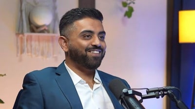 Smit Machchhar allegedly foiled his co-pilot's attempt to crash a Flydubai plane. (YouTube podcast/screenshot) Smit Machchhar allegedly foiled his co-pilot's attempt to crash a Flydubai plane. (YouTube podcast/screenshot)
