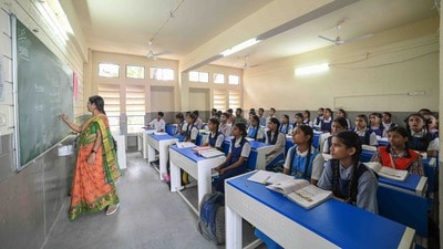 ఇన్ సర్వీస్ టీచర్ల కోసం రెండో విడత టెట్ నోటిఫికేషన్ ఇన్ సర్వీస్ టీచర్ల కోసం రెండో విడత టెట్ నోటిఫికేషన్