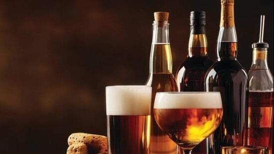Delhi liquor sales will be banned on October 2, November 8 and November 24