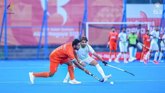 India beat Pakistan 4-3 in Kakamigahara on Thursday.