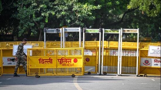 Traffic movement will be restricted or diverted on the Jantar Mantar Road. (HT photo)