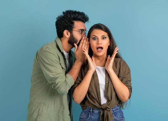 The US has Spill It Mic sessions, where people share anonymous gossip. We want in! (SHUTTERSTOCK) The US has Spill It Mic sessions, where people share anonymous gossip. We want in! (SHUTTERSTOCK)