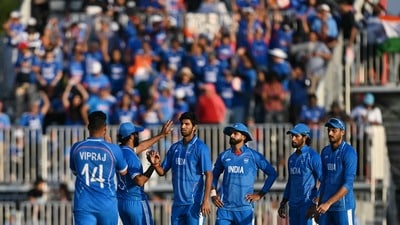టీమిండియా ఆటగళ్ల సంబరాలు.. (AFP) టీమిండియా ఆటగళ్ల సంబరాలు.. (AFP)