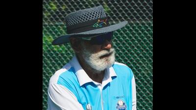 Inaugural champions Canam Raptors got off to a flying start. Major General GS Malhi, owner of Canam Raptors. (HT Photo)