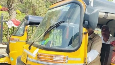 ఆటో కార్మికుల కోసం ప్రత్యేక సంక్షేమ బోర్డు ఆటో కార్మికుల కోసం ప్రత్యేక సంక్షేమ బోర్డు
