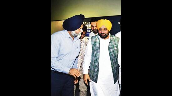 According to Kular, around 10,000 such units across 72 localities are functioning in the city. (HT)