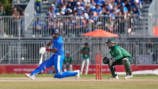 India face Pakistan in a gold medal match India face Pakistan in a gold medal match