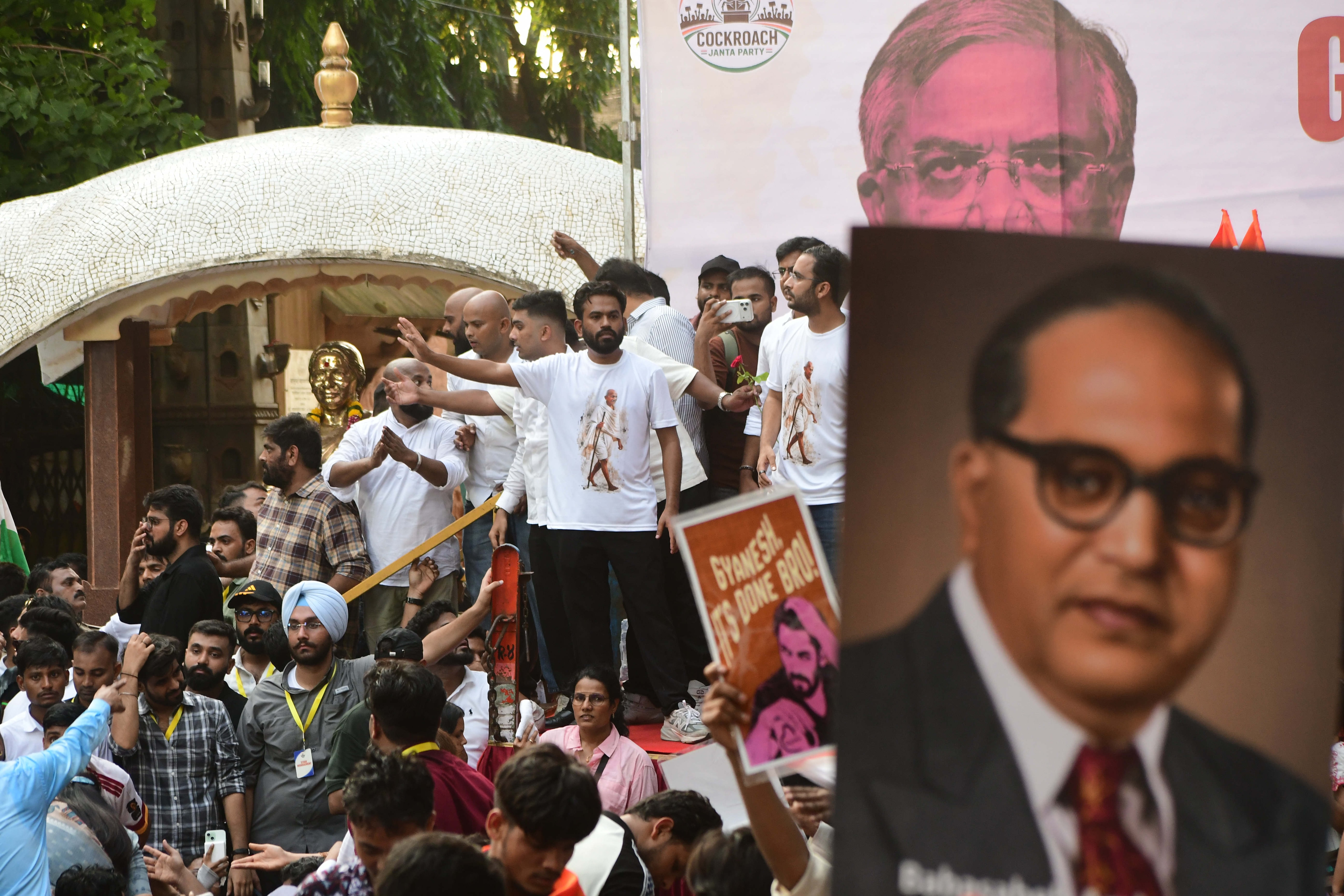 The Cockroach Janata Party (CJP) protests against SIR, in Mumbai. (Bhushan Koyande/HT Photo)