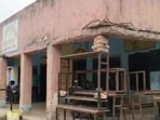 Benches, desks and bricks are being used to support the roof at a Bihar school after a pillar collapsed, raising safety concerns for 191 students in Darbhanga.