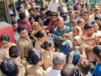 Family members of the deceased woman took her body to the Tila More police station and staged a protest (Sakib Ali / HT)