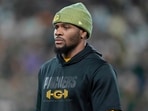 Micah Parsons has no reported setback, but he is not ready to practice and could miss Packers games until November. (Photo by Patrick McDermott / GETTY IMAGES NORTH AMERICA / Getty Images via AFP)