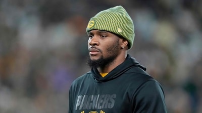Micah Parsons has no reported setback, but he is not ready to practice and could miss Packers games until November. (Photo by Patrick McDermott / GETTY IMAGES NORTH AMERICA / Getty Images via AFP) (Getty Images via AFP) Micah Parsons has no reported setback, but he is not ready to practice and could miss Packers games until November. (Photo by Patrick McDermott / GETTY IMAGES NORTH AMERICA / Getty Images via AFP) (Getty Images via AFP)