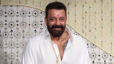 ‘ভারতে আর শান্তি অনুভব করি না’, বিস্ফোরক সঞ্জয় দত্ত, নাম না করে কটাক্ষ মোদীকেও! (Sunil Khandare) ‘ভারতে আর শান্তি অনুভব করি না’, বিস্ফোরক সঞ্জয় দত্ত, নাম না করে কটাক্ষ মোদীকেও! (Sunil Khandare)