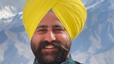 In a Facebook live lasting over 14 minutes, Sukhveer Singh Maiserkhana alleged that the government’s “education kranti” was superficial (HT) In a Facebook live lasting over 14 minutes, Sukhveer Singh Maiserkhana alleged that the government’s “education kranti” was superficial (HT)