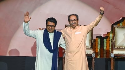 This is the third time the Thackeray cousins – bitter rivals till recently – are joining forces after they buried the hatchet recently. (HT Photo)