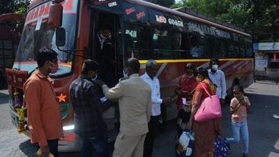 Thane, India - November 11, 2021: Thane RTO allows private bus services from Vandana Cinema ST Bus Depot as commuters face problems due to the ongoing MSRTC strike, in Thane, Mumbai, India, on Thursday, November 11, 2021. (Praful Gangurde/HT Photo) (HT PHOTO) Thane, India - November 11, 2021: Thane RTO allows private bus services from Vandana Cinema ST Bus Depot as commuters face problems due to the ongoing MSRTC strike, in Thane, Mumbai, India, on Thursday, November 11, 2021. (Praful Gangurde/HT Photo) (HT PHOTO)