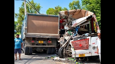 The mangled dumper and the bus near Nehru College on the Hansi–Barwala road on Sunday. (HT Photo) The mangled dumper and the bus near Nehru College on the Hansi–Barwala road on Sunday. (HT Photo)