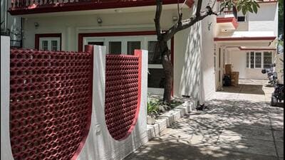 The two houses on one plot, designed in two distinct but connected styles, reveals the original planning of Shiv Nath Prasad.
