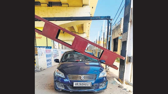 GRP officials said the damages would be paid for and that the vehicle would be repaired at the railway’s expense. (HT PHOTO)