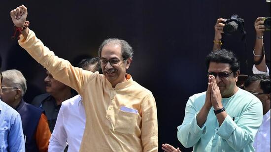 MNS chief Raj Thackeray and Shivsena (UBT) chief Uddhav Thackeray at the ‘Garjana Morcha’ on Sunday (Anshuman Poyrekar/HT Photo)