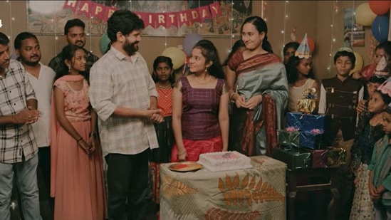 ఈటీవీ విన్ ఓటీటీలోకి ఇవాళ వచ్చిన బిగ్ బాస్ బాలాదిత్య మూవీ- తండ్రి కోసం పోలీస్ స్టేషన్ ముందు కూతురి ధర్నా!