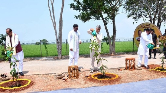 3D కాంక్రీట్ ప్రింటింగ్ ఇళ్ల శంకుస్థాపన