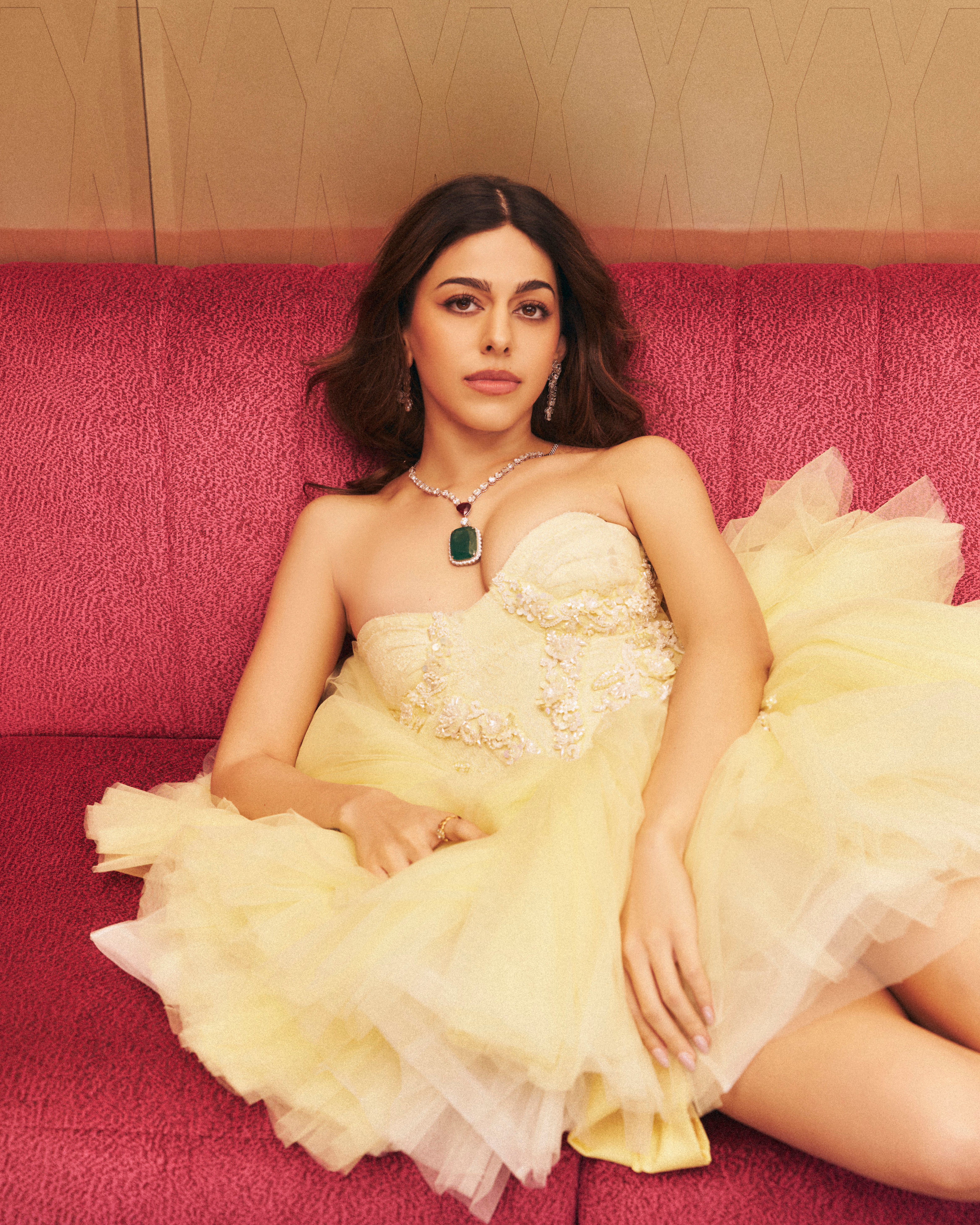 Outfit: Rianta's | Jewellery: HM Diwan (PHOTO: AMAN NAGOSHE) Outfit: Rianta's | Jewellery: HM Diwan (PHOTO: AMAN NAGOSHE)