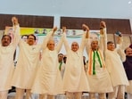 After the conference, the Leader of Opposition also visited Kurukshetra grain market and interacted with farmers, commission agents and labourers. (HT Photo)