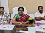 ఏసీబీకి చిక్కిన రంగారెడ్డి జిల్లా డీఎంహెచ్‌వో
