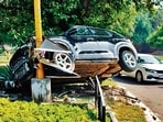 The Sector 7-19 roundabout where a car hit a pole in Chandigarh on Sunday. (Keshav Singh/HT)