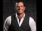 Mark Mortimer dies at 59.