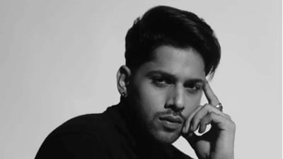 ‘সব মানুষ মুসলিম হয়েই জন্মায়’, ভিনধর্মী প্রেমিকা ইসলাম গ্রহণে রাজি হলেও সম্পর্ক ভাঙেন বসির আলি? ‘সব মানুষ মুসলিম হয়েই জন্মায়’, ভিনধর্মী প্রেমিকা ইসলাম গ্রহণে রাজি হলেও সম্পর্ক ভাঙেন বসির আলি?