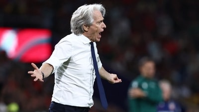 Portugal coach Jorge Jesus reacts (REUTERS)