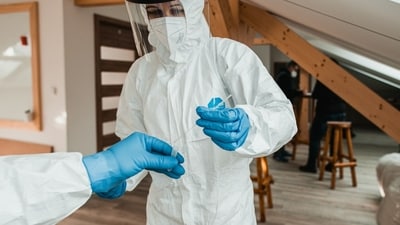 Plague fears in Russia: Lab worker dies, 200 quarantined over suspected infection (Representative image/Unsplash) Plague fears in Russia: Lab worker dies, 200 quarantined over suspected infection (Representative image/Unsplash)